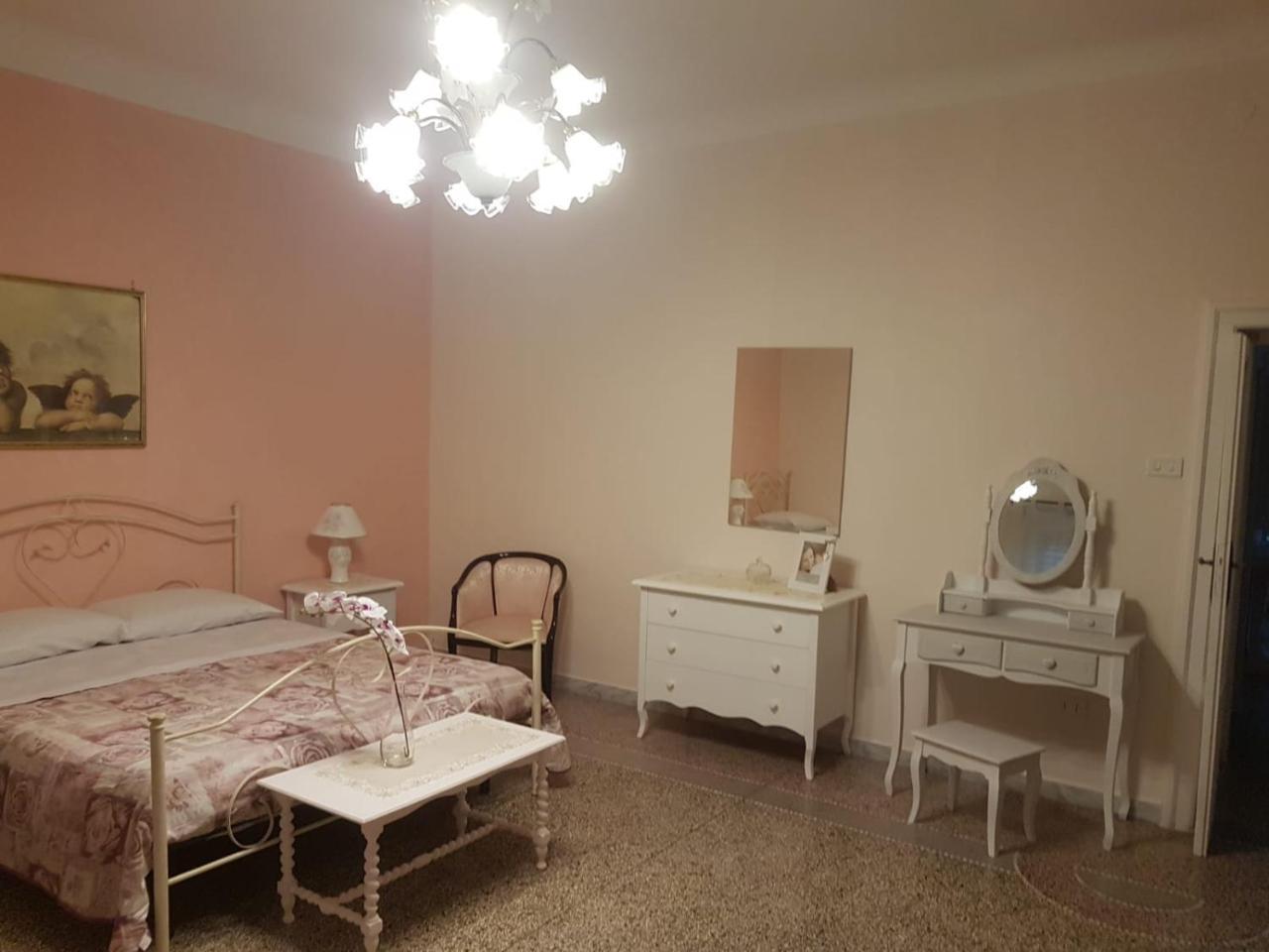 Carpe Diem Apartment Taranto Bagian luar foto